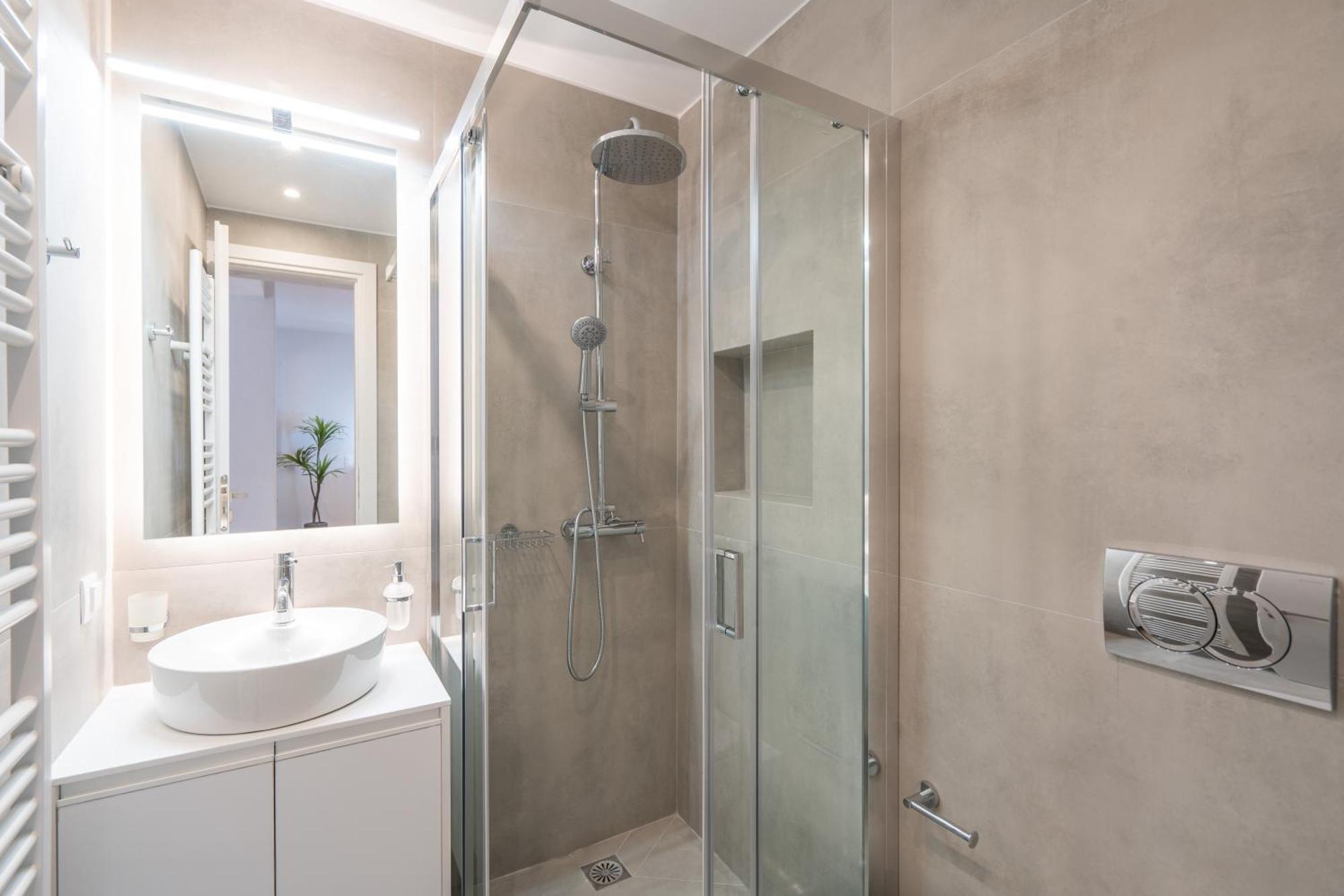 Luxury Apartment Next To The National Museum Афины Экстерьер фото