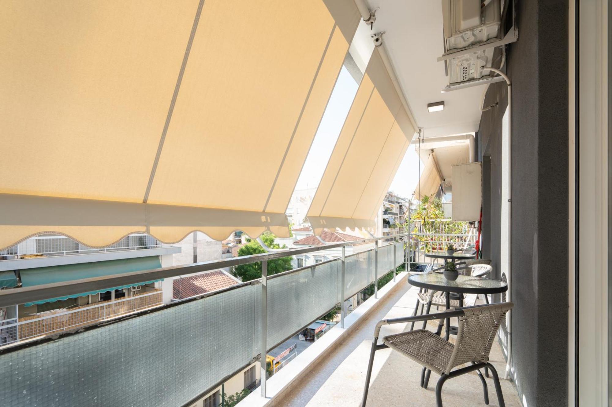 Luxury Apartment Next To The National Museum Афины Экстерьер фото